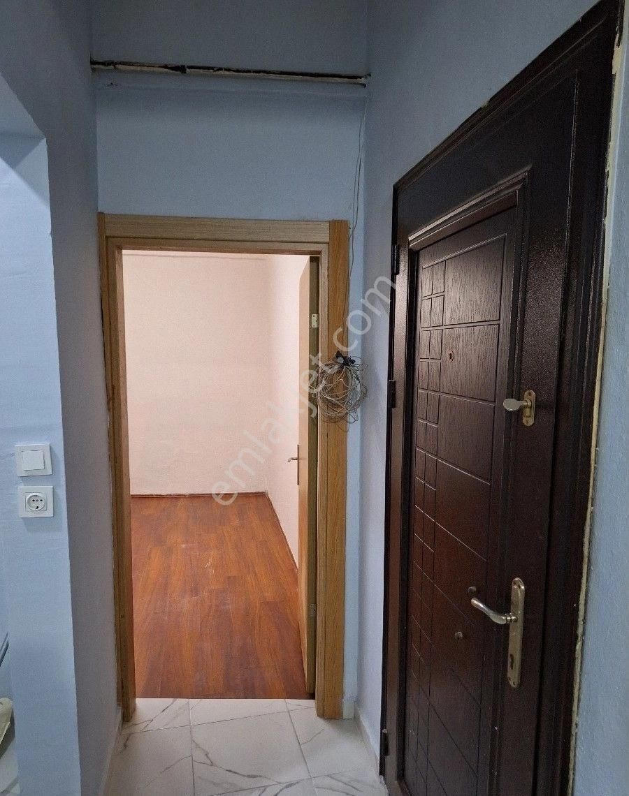 Pendik Çamçeşme De Kiralık Daire 2+1 - Görsel 8