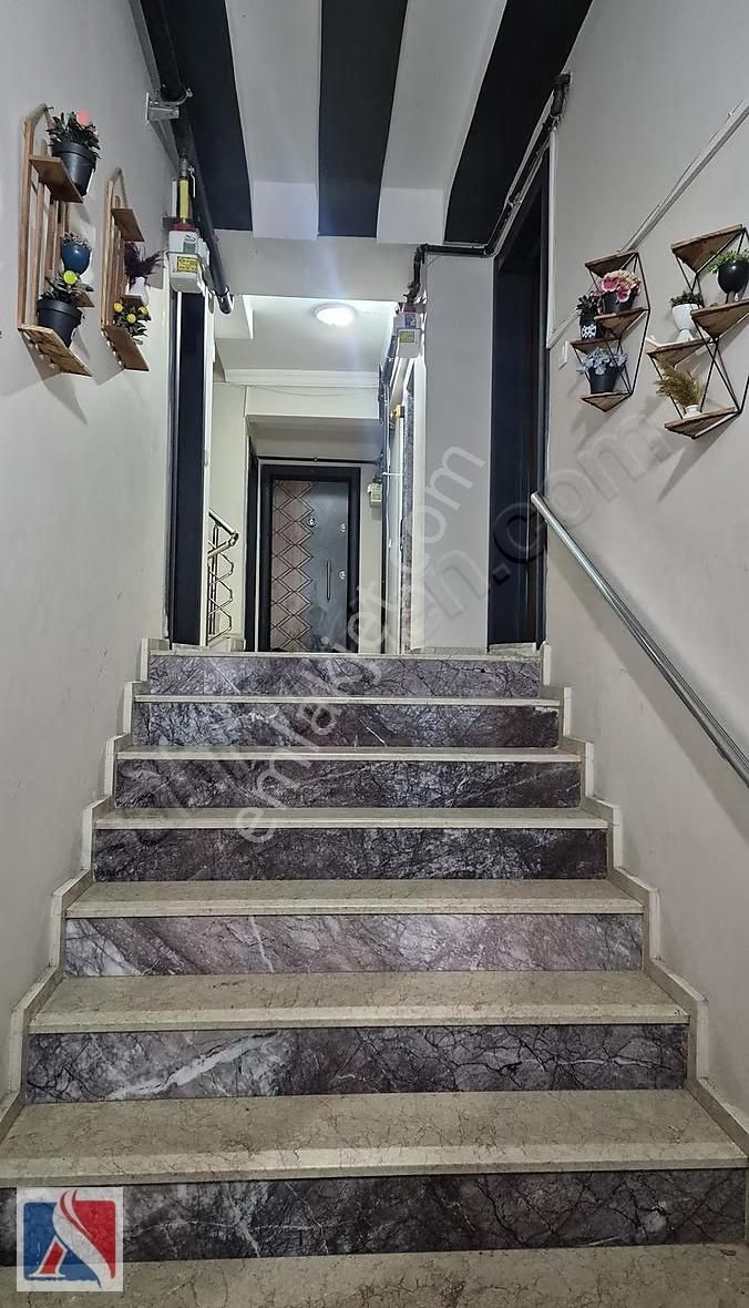 Buca Üçkuyular Kiralık 1+1 Eşyalı Otopark+yerden Isıtma+d.gazlı - Görsel 9