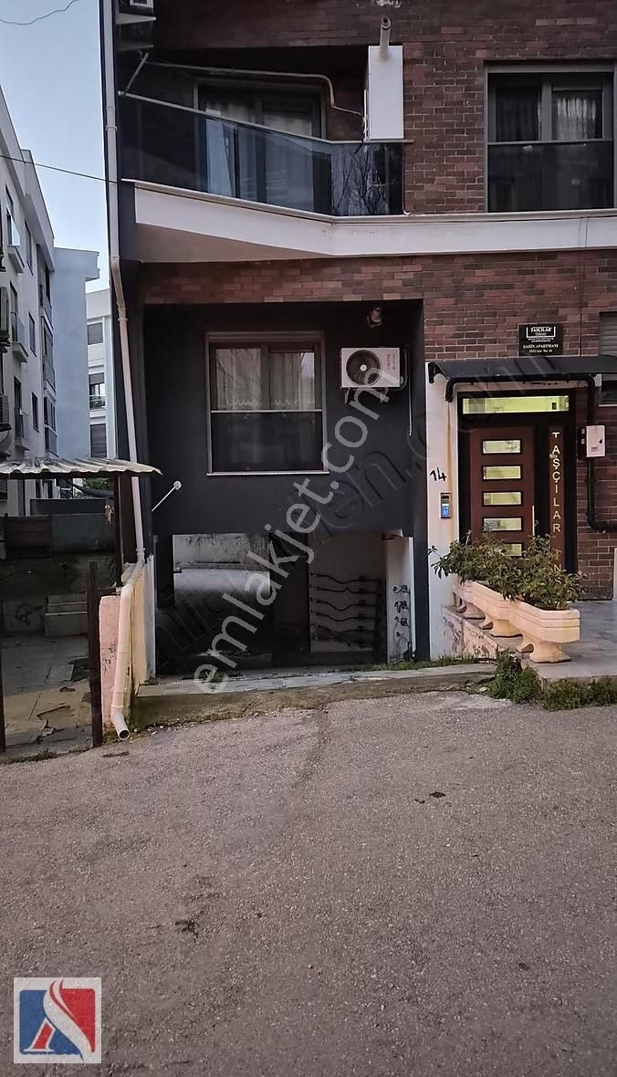 Buca Üçkuyular Kiralık 1+1 Eşyalı Otopark+yerden Isıtma+d.gazlı - Görsel 3