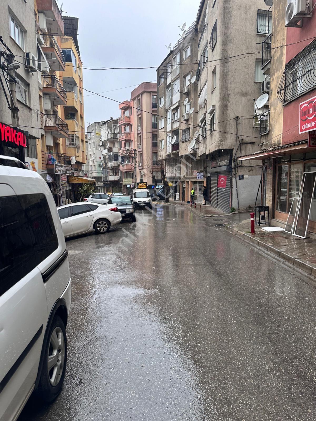 İzmir Konak Eşrefpaşada Devren Kıralık Berber - Görsel 16