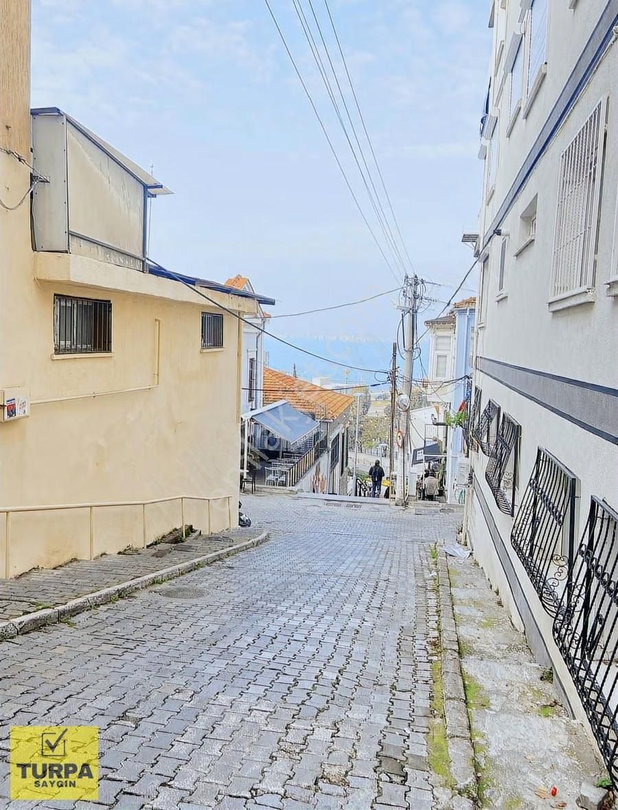 ***fırsat 3+1 Daire*** Karataş Sahil Ve Tramvay'a 2 Dk Ara Kat