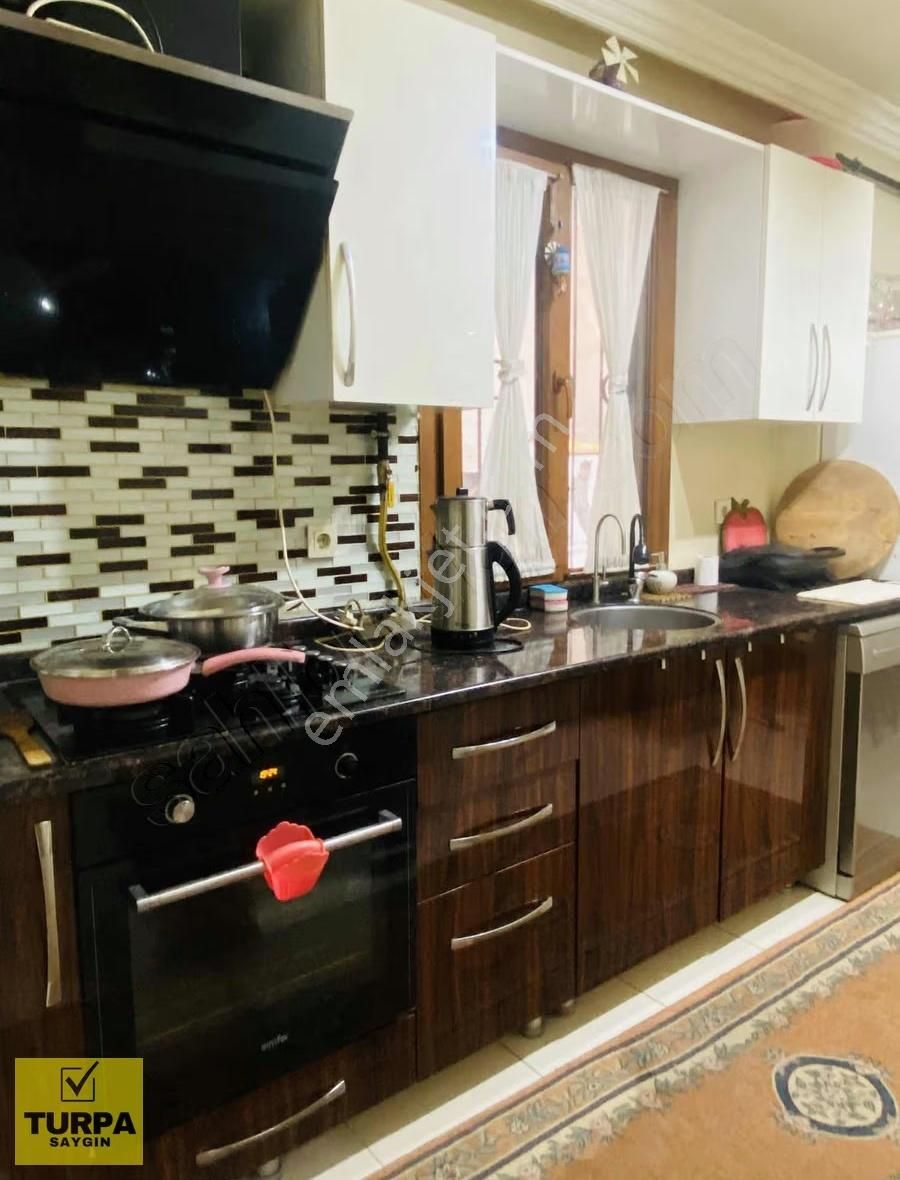 Şehit Fethi Bey Lisesi Ve Koop Pazar Yeri Masrafsız Bahçeli 2+1