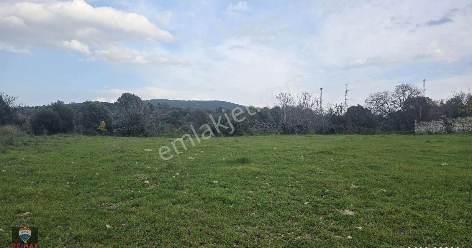 Urla Yelaltı’nda Deniz Manzaralı, Lüks Villalar Arasında Özel Tarla - Görsel 5