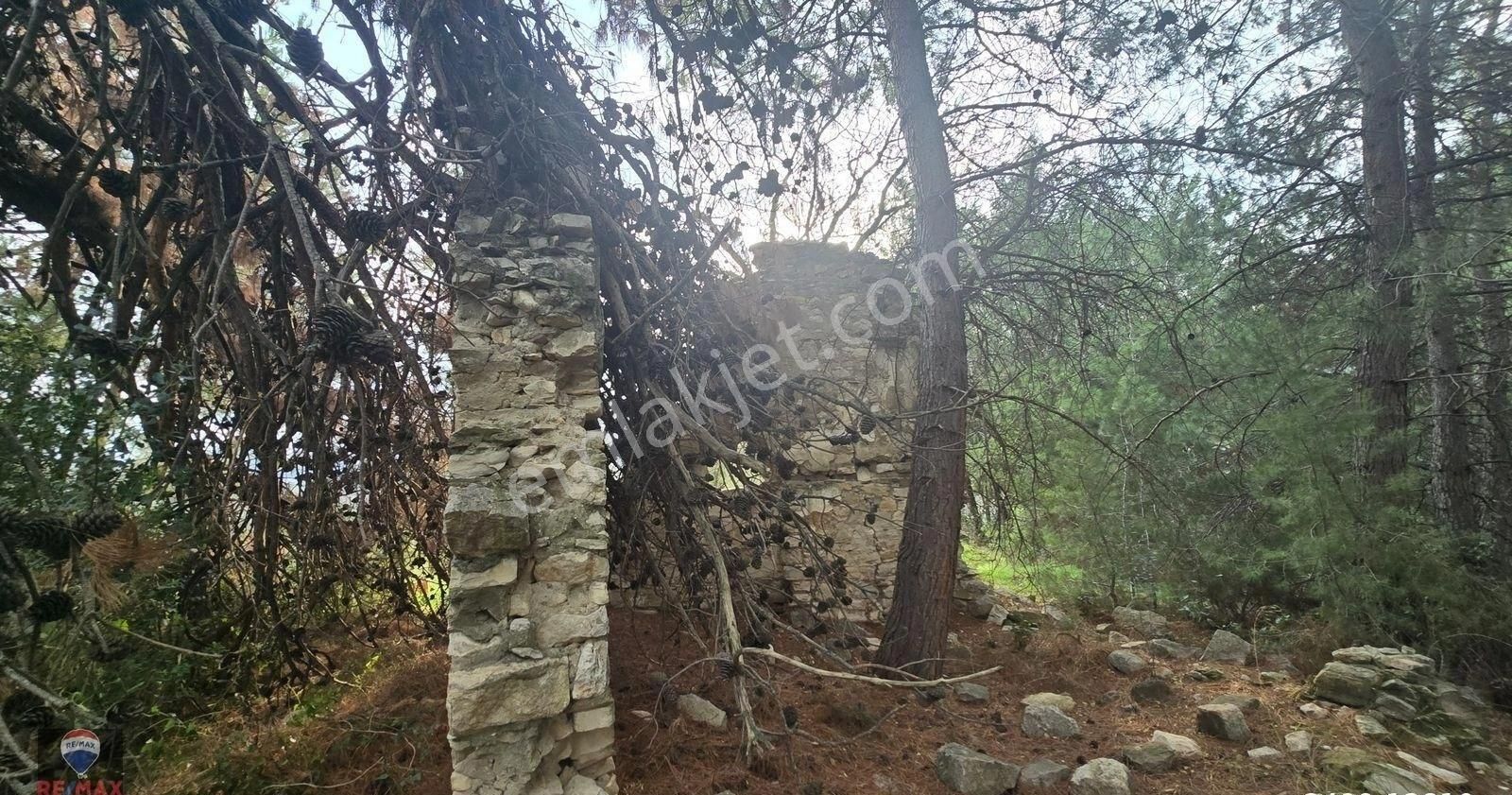 Urla Yelaltı’nda Deniz Manzaralı, Lüks Villalar Arasında Özel Tarla - Görsel 24