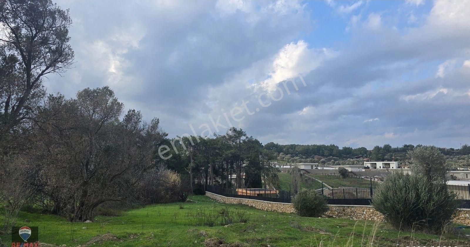 Urla Yelaltı’nda Deniz Manzaralı, Lüks Villalar Arasında Özel Tarla - Görsel 29