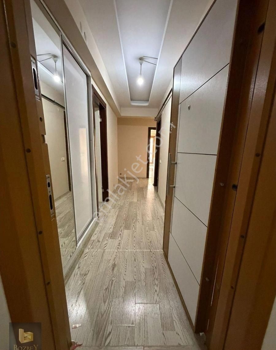Buca Fırat Mah. 2+1 130 M2 Kapalı Mutfak Doğalgazlı Kiralık Lüks Daire