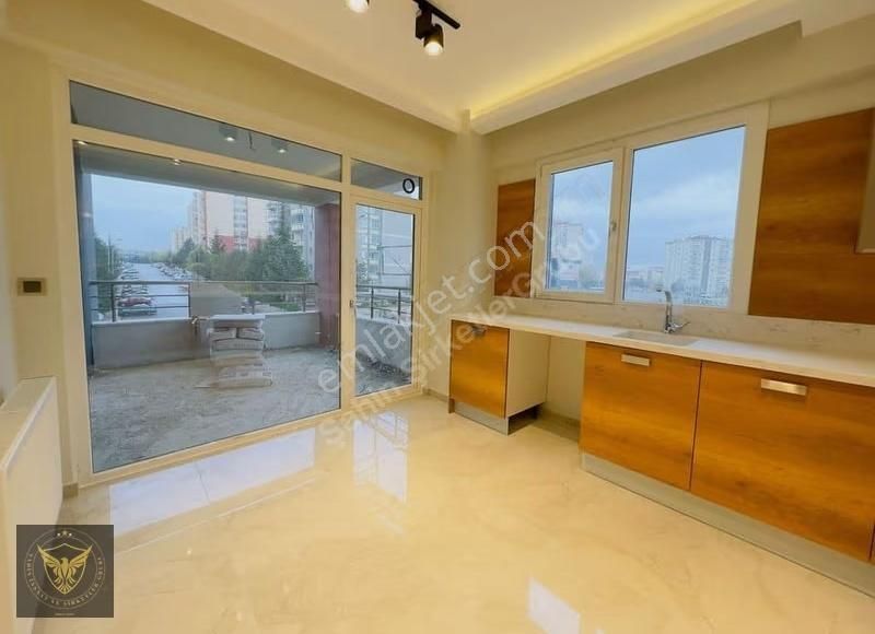 Beylikdüzü'nde Siteiçi Full+full Özel Tasarımlı 2+1 Lüx Dairemiz - Görsel 2