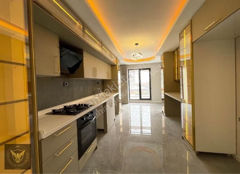 Beylikdüzü'nde Acil Satılık Bu Haftaya Özel Ultra Lüx 3+1 Daire