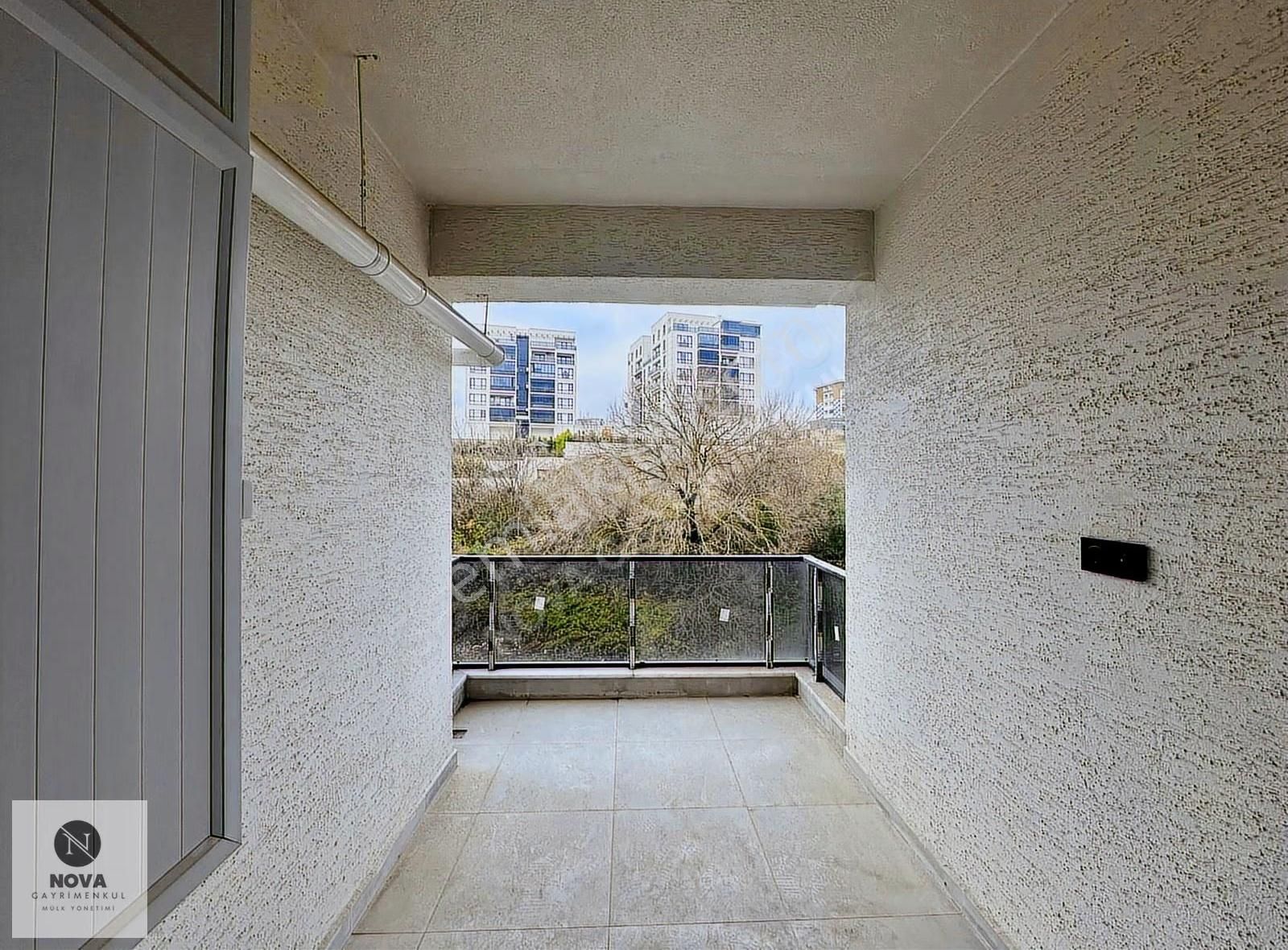 Nova'dan Kayapa'da Sıfır Havuzlu Sitede 2+1 Arakat Satılık Daire - Görsel 13