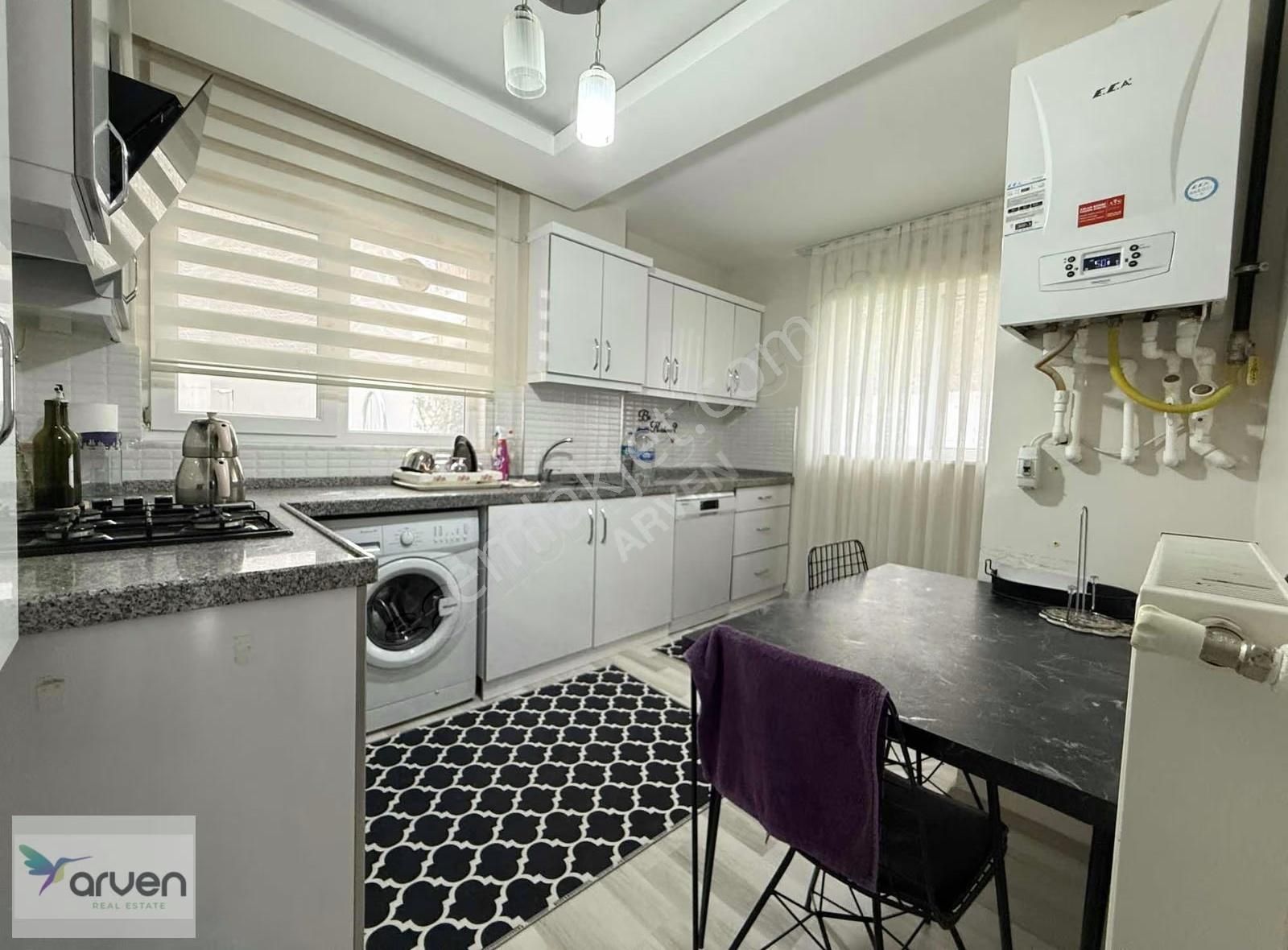 Bahçeli, Mutfak Ayrı ,eşyalı 1+1 Ve Tramvay Durağında!!! - Görsel 28