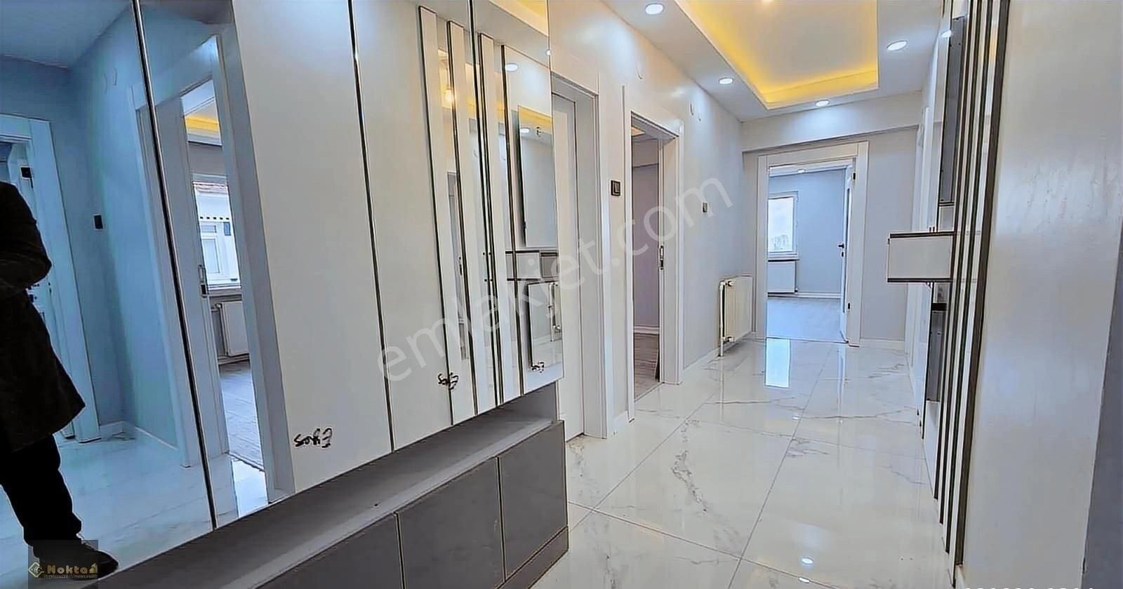 Etimesgut Elvan Mahallesinde 3+1//120m2 Komple Yenilenmiş