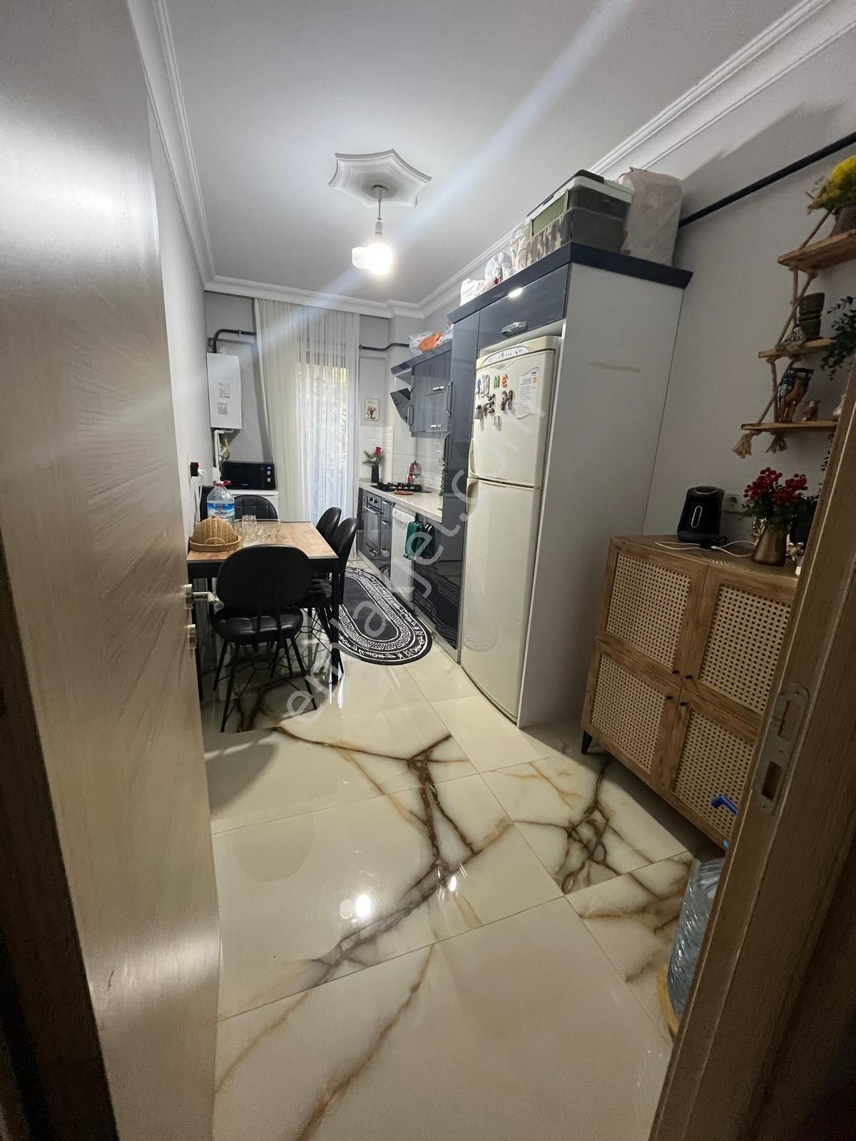 Alp Gayrimenkulden Satılık 2+1 Yüksek Giriş Daire - Görsel 6