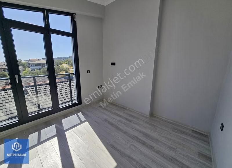 Deniz Manzaralı | Lüks Dubleks Daire | Teraslı | Denize 500 Mt - Görsel 2