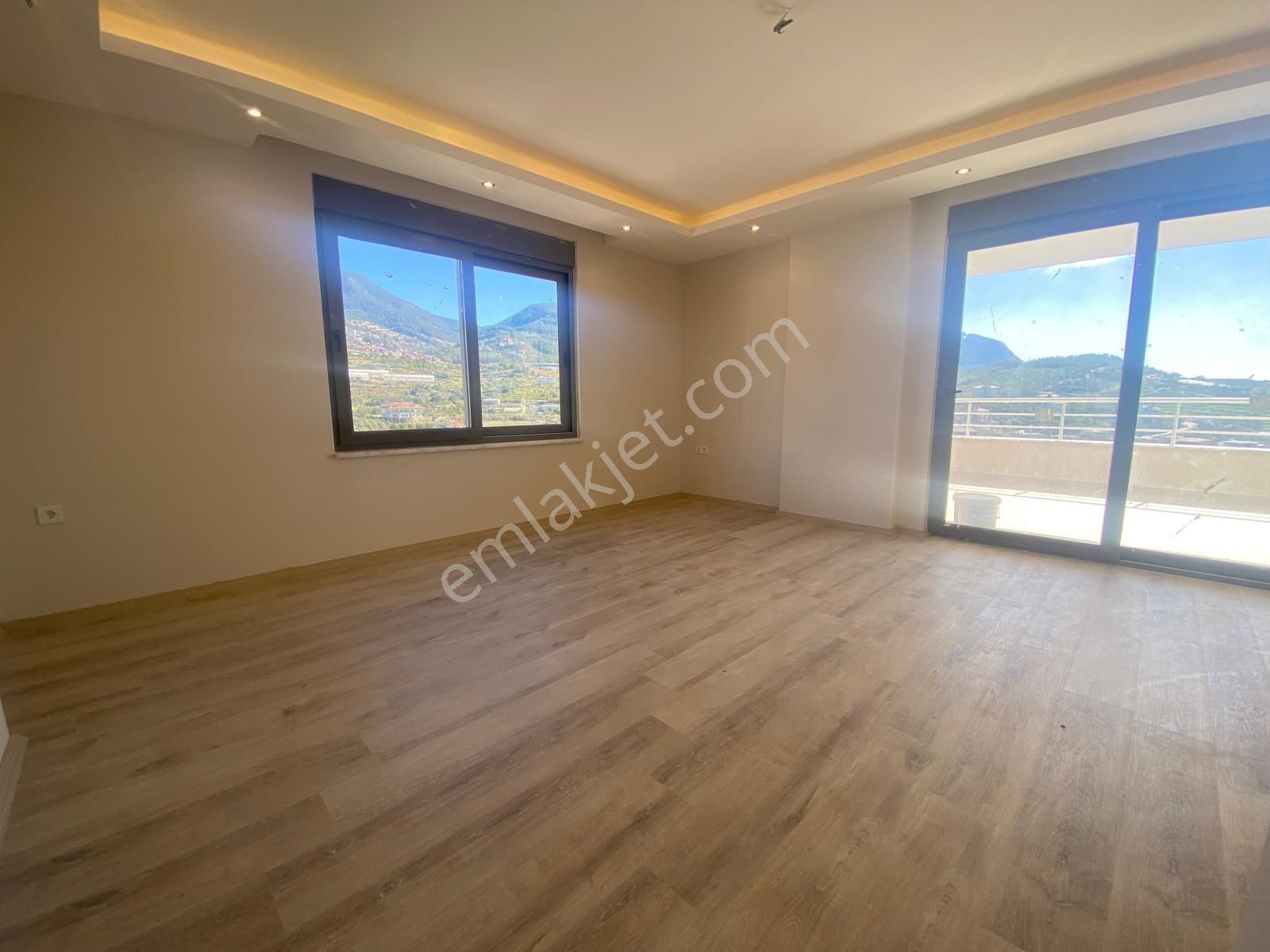 Alanya Oba Mahallesinde Kiralık Sıfır 3+1 180 M2 Dairemiz - Görsel 9