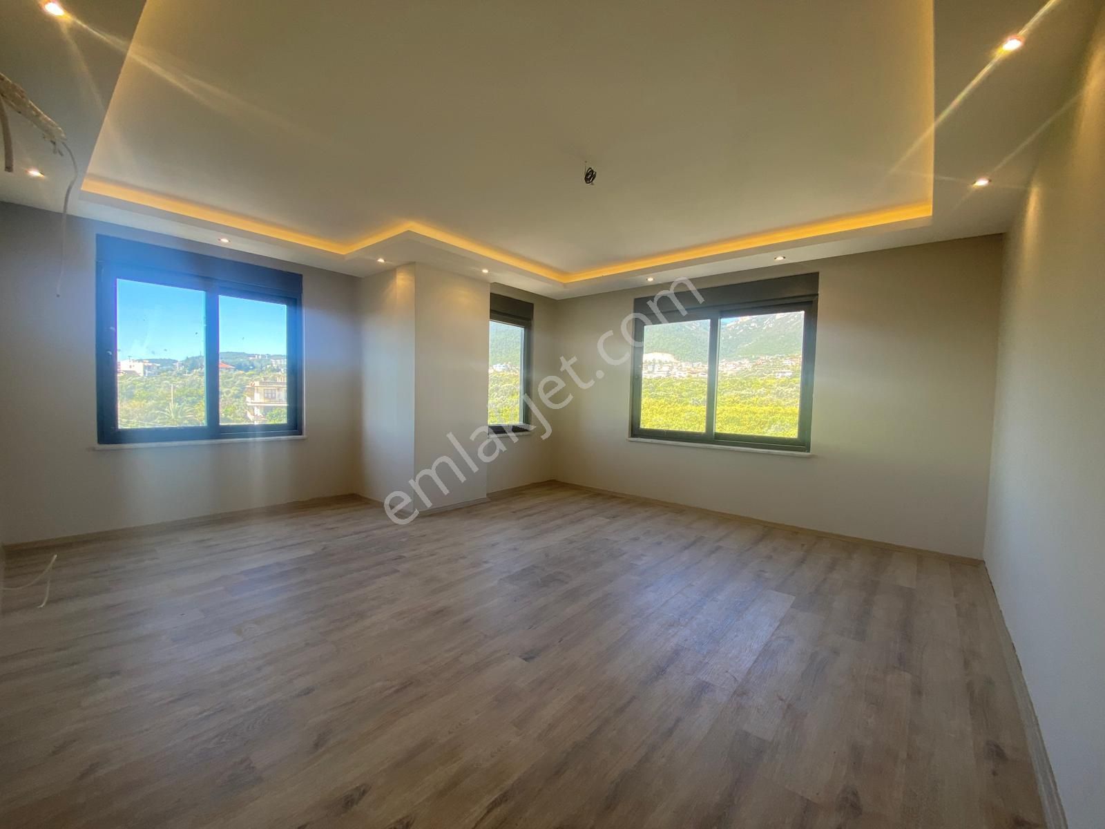 Alanya Oba Mahallesinde Kiralık Sıfır 3+1 180 M2 Dairemiz - Görsel 3