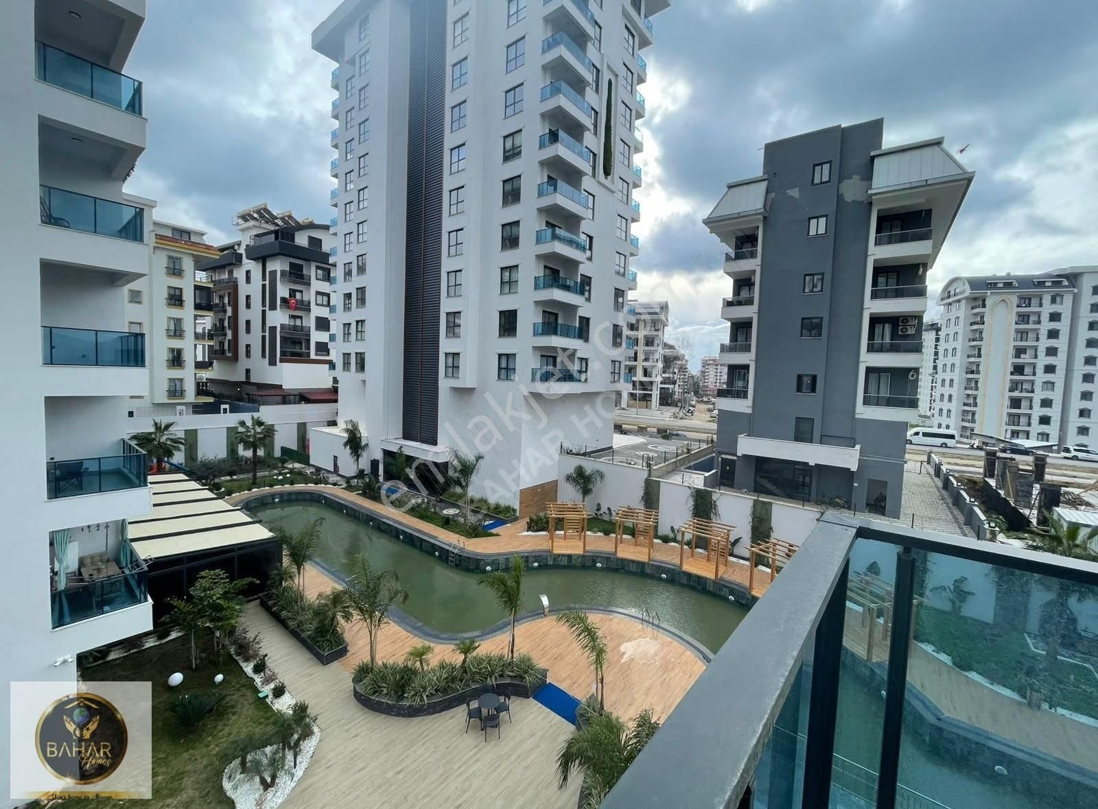 Denize Sadece 500 Metre Lüks Site İçi Acil Satılık - Görsel 9