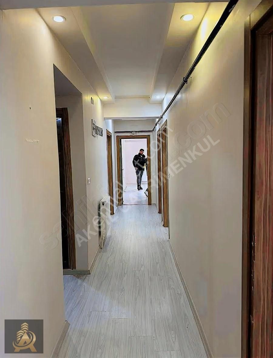 Akçil'den \ Satılık Cadde Cephe 134m2 Ara Kat İskanlı 3+1 Daire - Görsel 13