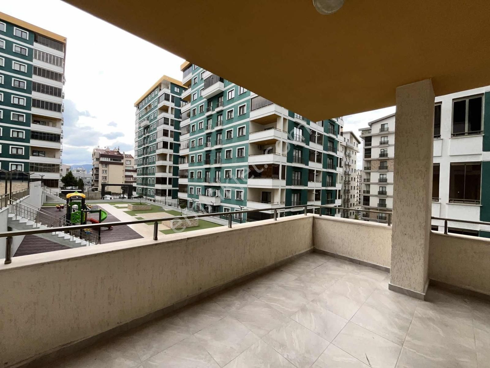 Ataevler Belde Sitesinde 2+1 Ayrı Mutfaklı Kiralık Daire