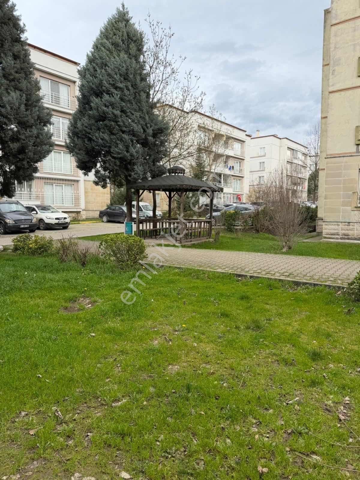 Arslanbey Ataşehir Taç Yaprak Sitesi 3+1 Satılık Daire - Görsel 3