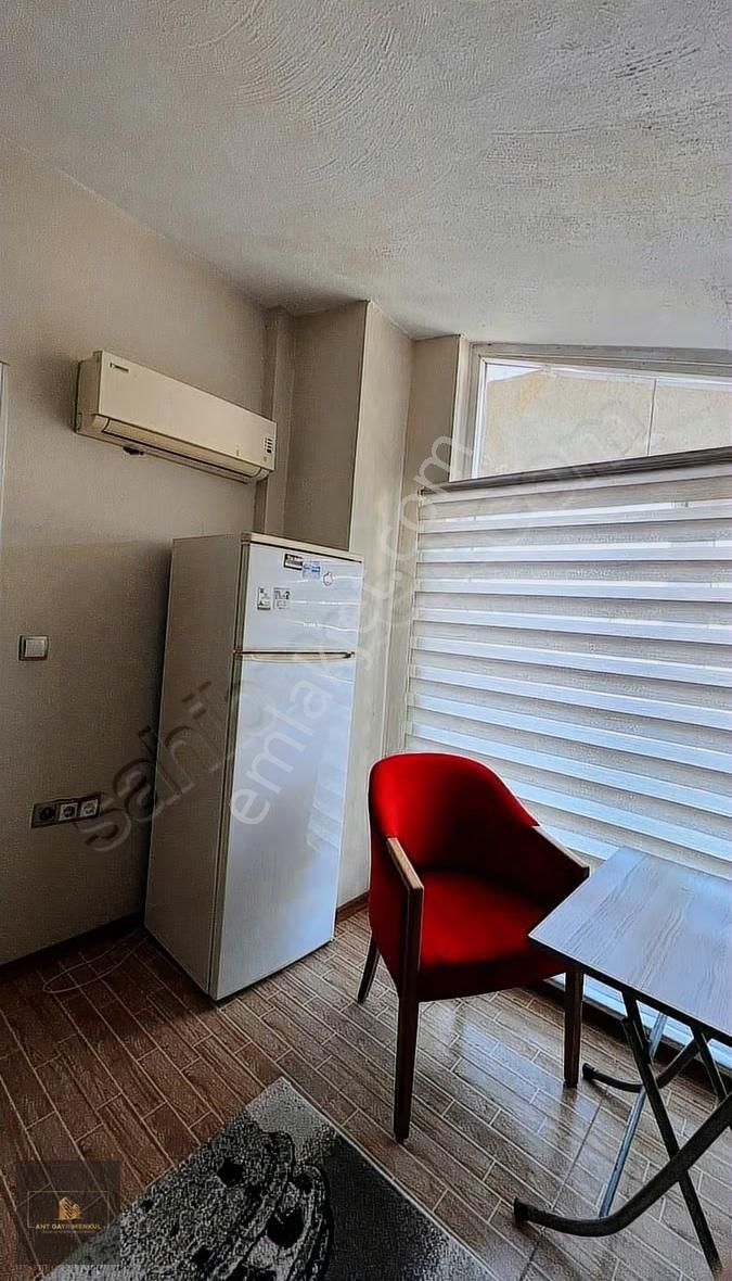 Kültür Kafeler Caddesi Üzeri Eşyalı Çatı Katı - Görsel 21