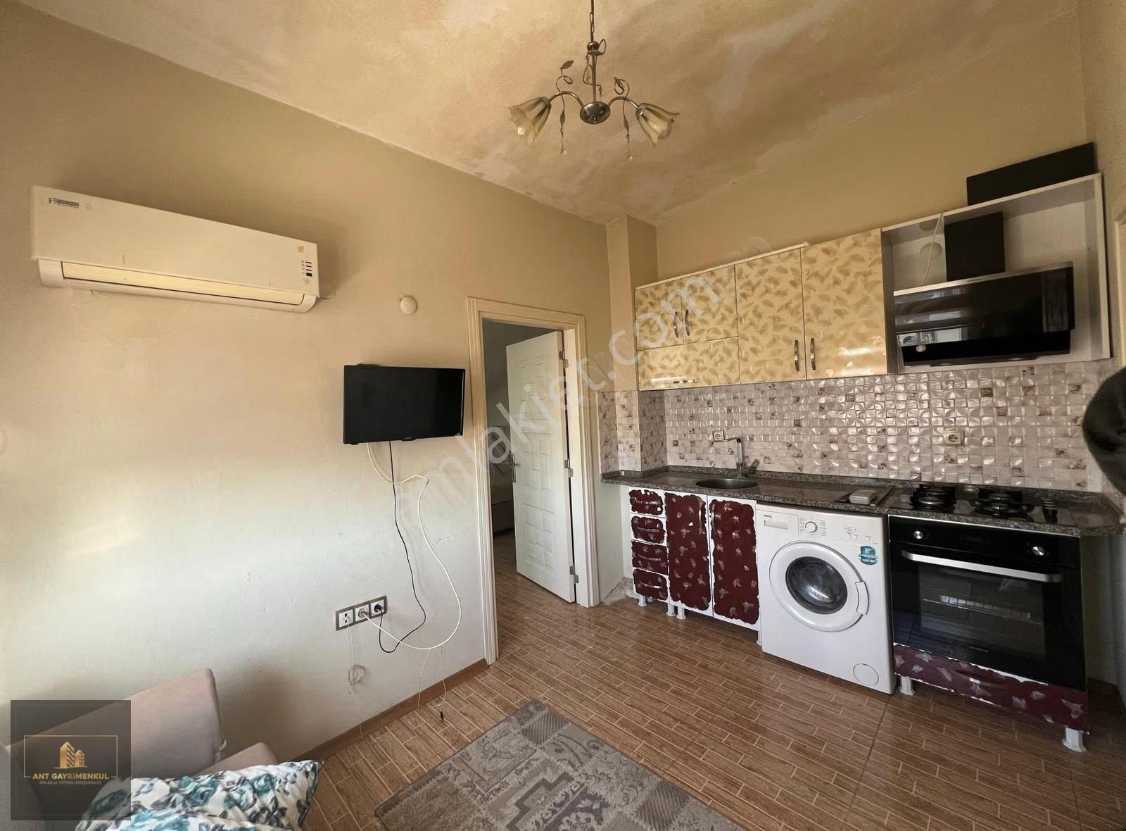 Kültür Kafeler Caddesi Üzeri Eşyalı Çatı Katı - Görsel 22