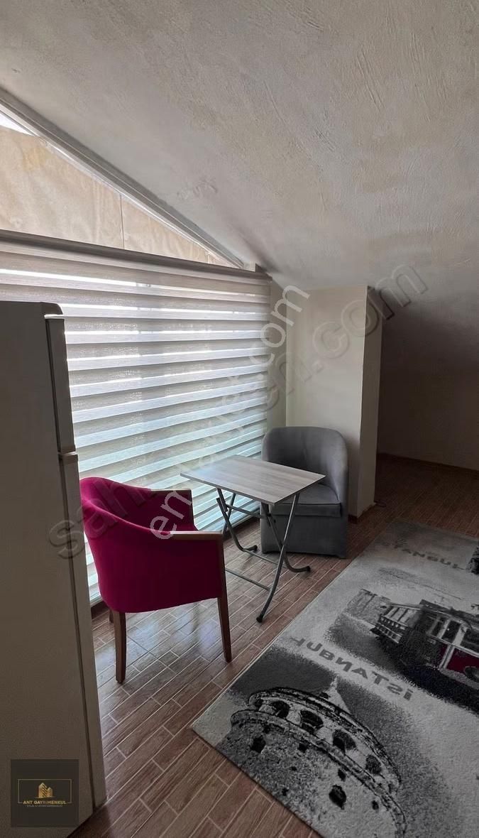 Kültür Kafeler Caddesi Üzeri Eşyalı Çatı Katı - Görsel 2