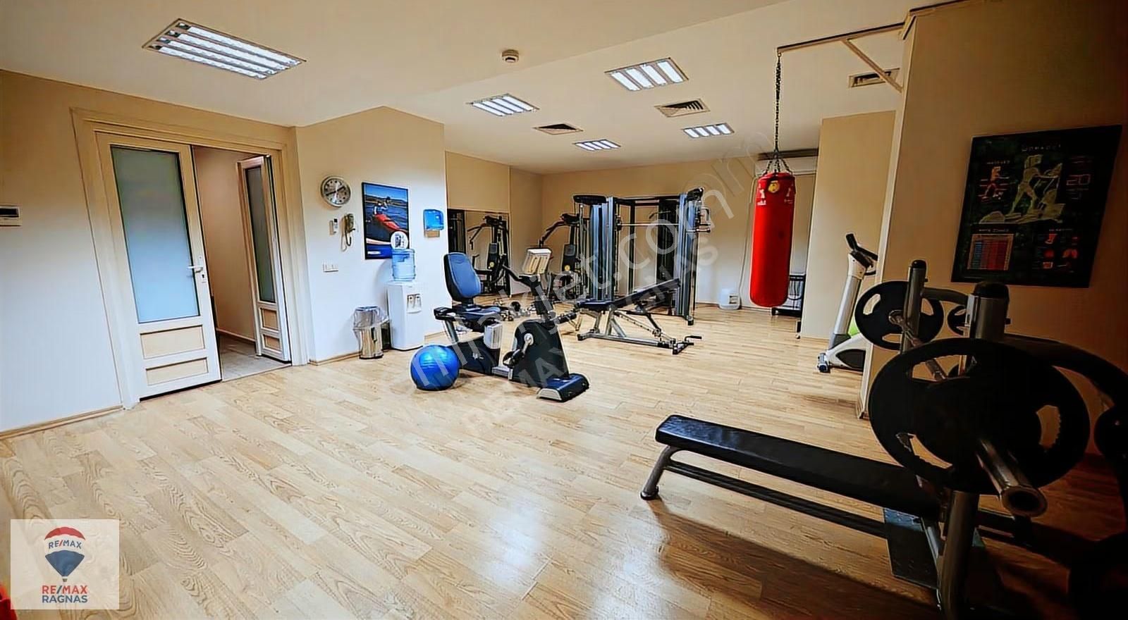 Taşdelen Corner Town Sitesinde Kiralık 1+1 Daire - Görsel 7