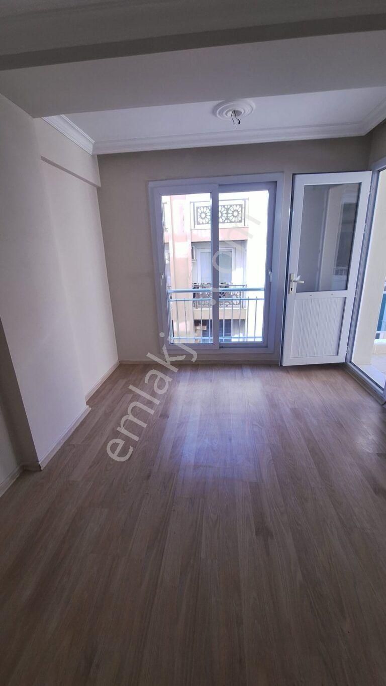 Çiğli Küçük Çiğli Mahallesi Belediye Yakını Satılık 2+1 Daire - Görsel 3