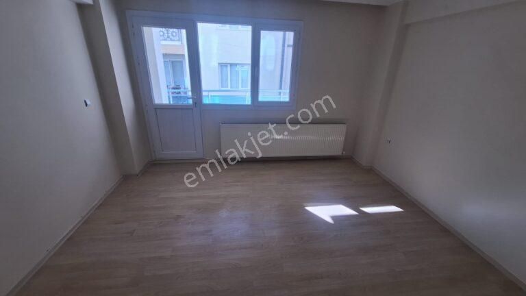 Çiğli Küçük Çiğli Mahallesi Belediye Yakını Satılık 2+1 Daire - Görsel 4