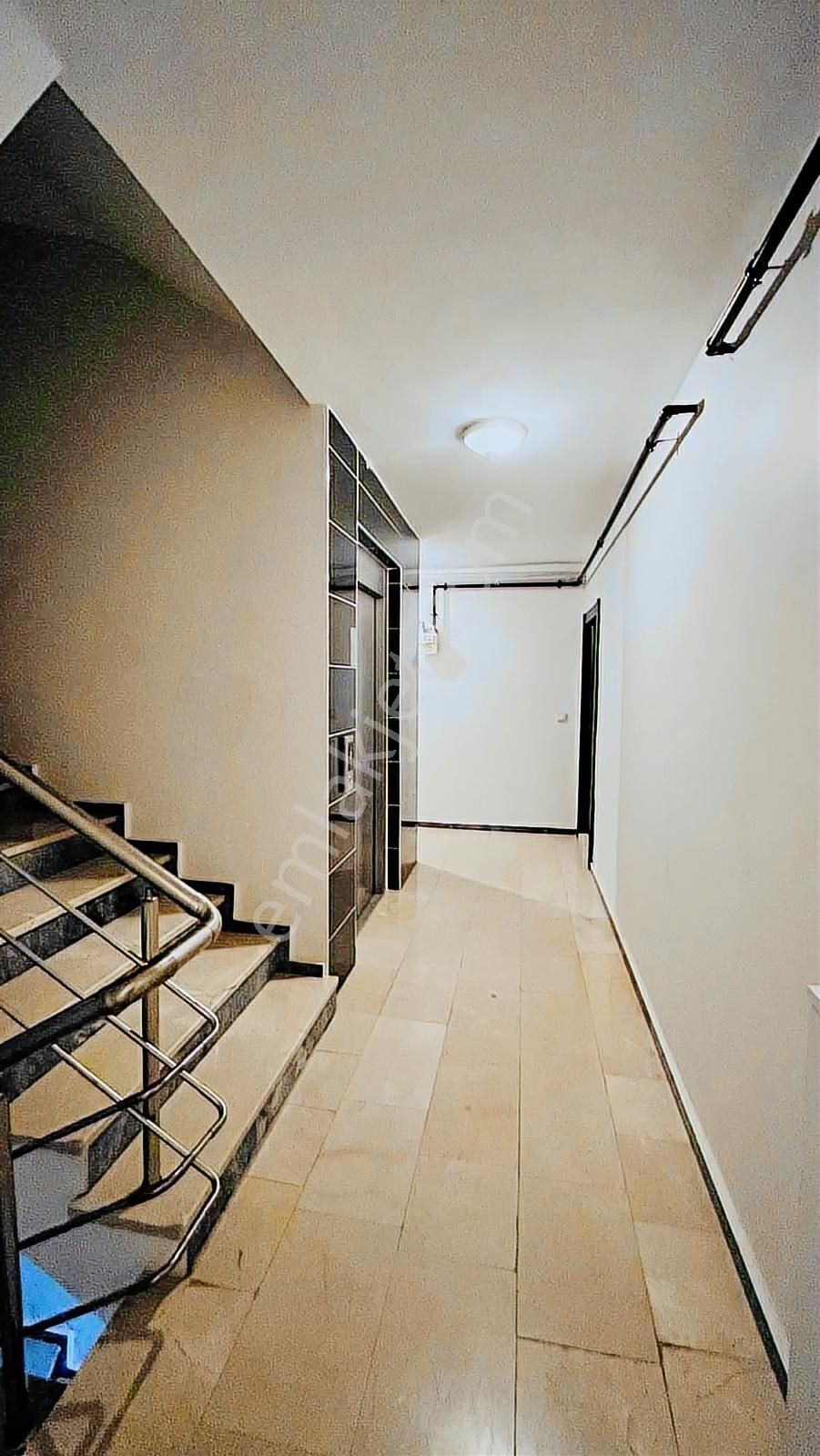 B.çekmece Ekinoba'da E-5e Yakın Satılık 2+1 Site İçi Ferah Daire - Görsel 21