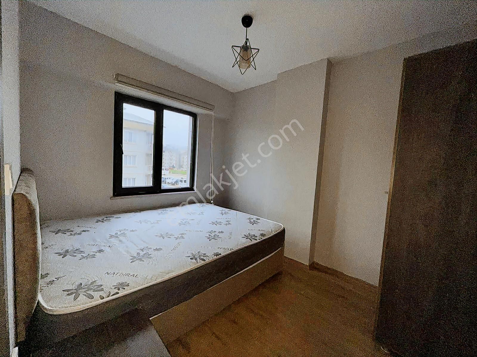 Cevizlik Caddesinde 2+1 Eşyalı Kiralık Daire - Görsel 23