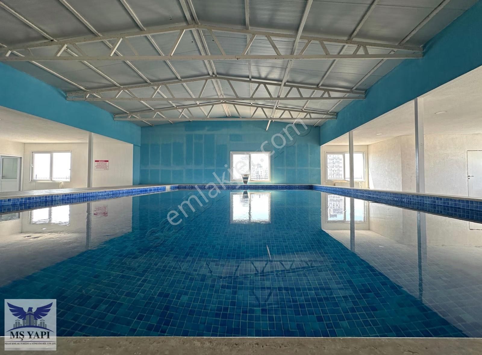 Siteiçi Metrobüse Yürüme Mesafesinde Eşyalı 1+1 Kiralık Daire - Görsel 12