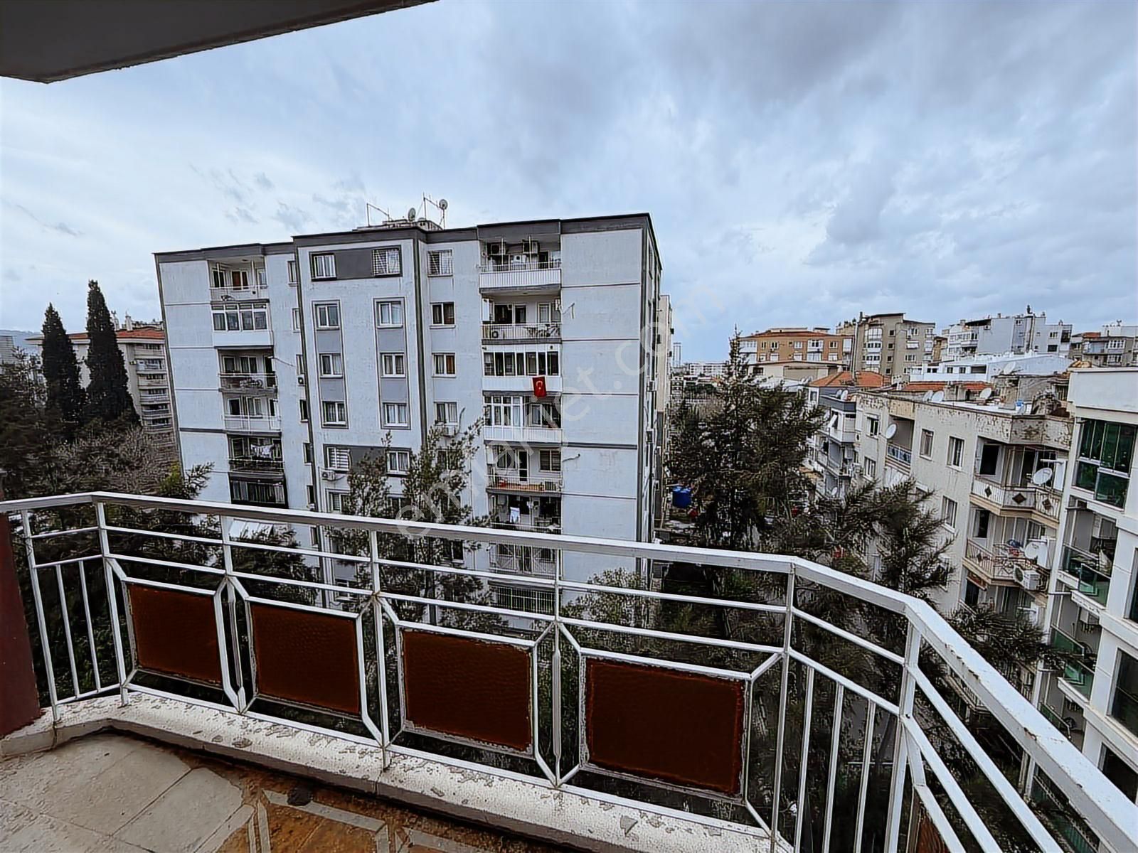 Bornova Ergene Mahallesi'nde Kiralık 3+1 Daire - Görsel 11