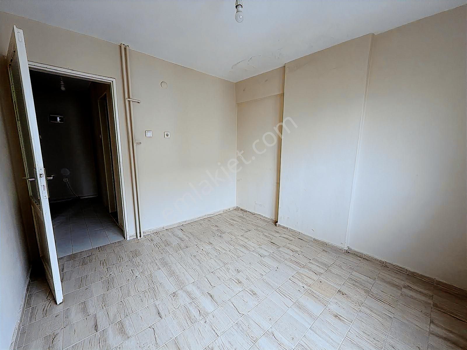 Bornova Ergene Mahallesi'nde Kiralık 3+1 Daire - Görsel 9