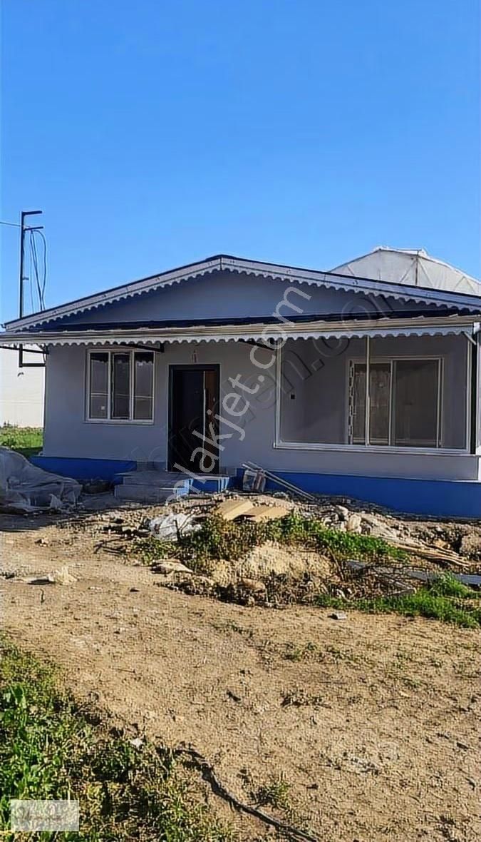 Muz Serası + 3+1 Sıfır Ev , Evin İşin Yan Yana - Görsel 5