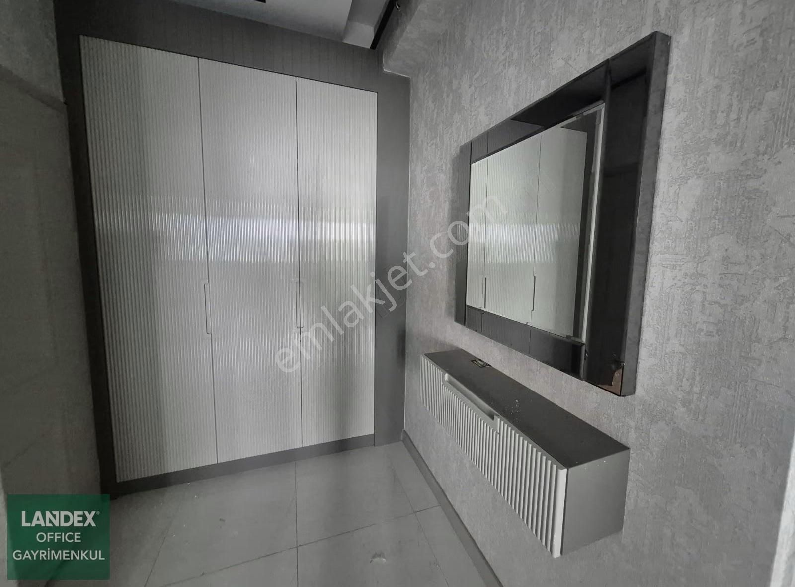 Naz Bayrakta Sıfır 2+1 130m2 K.otoparklı E.banyolu Panjurlu - Görsel 3