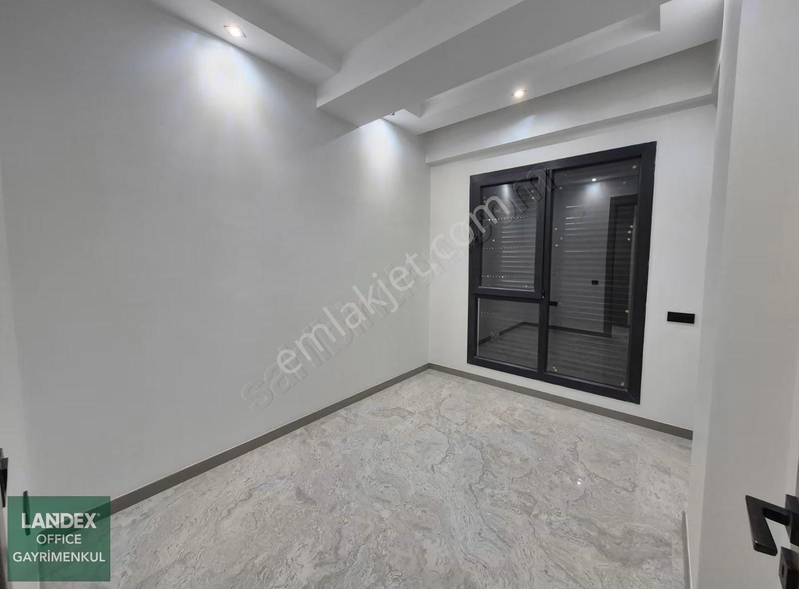 1200 Evlerde Sıfır Arakat 3+1 Giyinme Odalı Ebeveyn Banyolu - Görsel 3