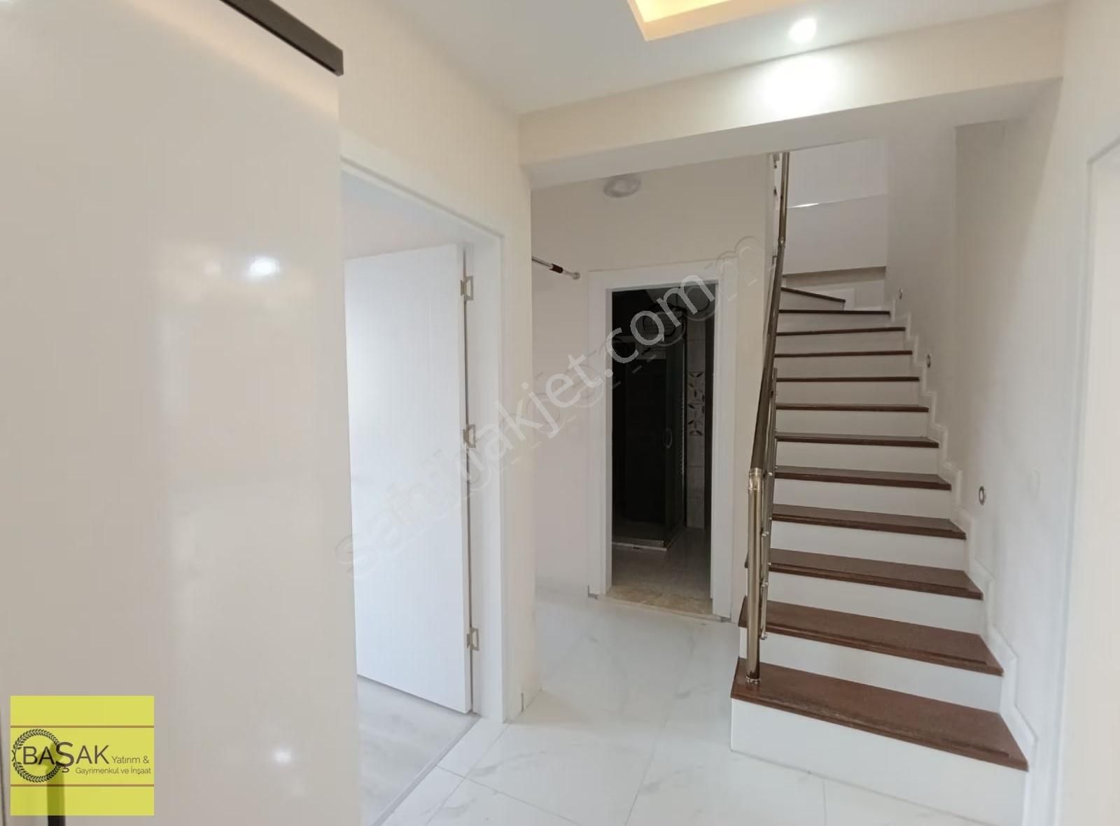 Başak'tan İskanlı Havuz Ayrı Mutfak Tadında 4+1 Ama 3+1 E Dönüşm - Görsel 34