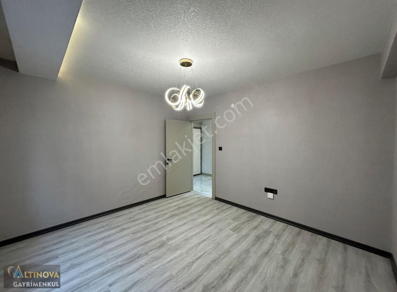 Keçiörenin En Geniş En Lüx Yapılı Emsalsiz 3+1 Dairesi Sizlerle - Görsel 5