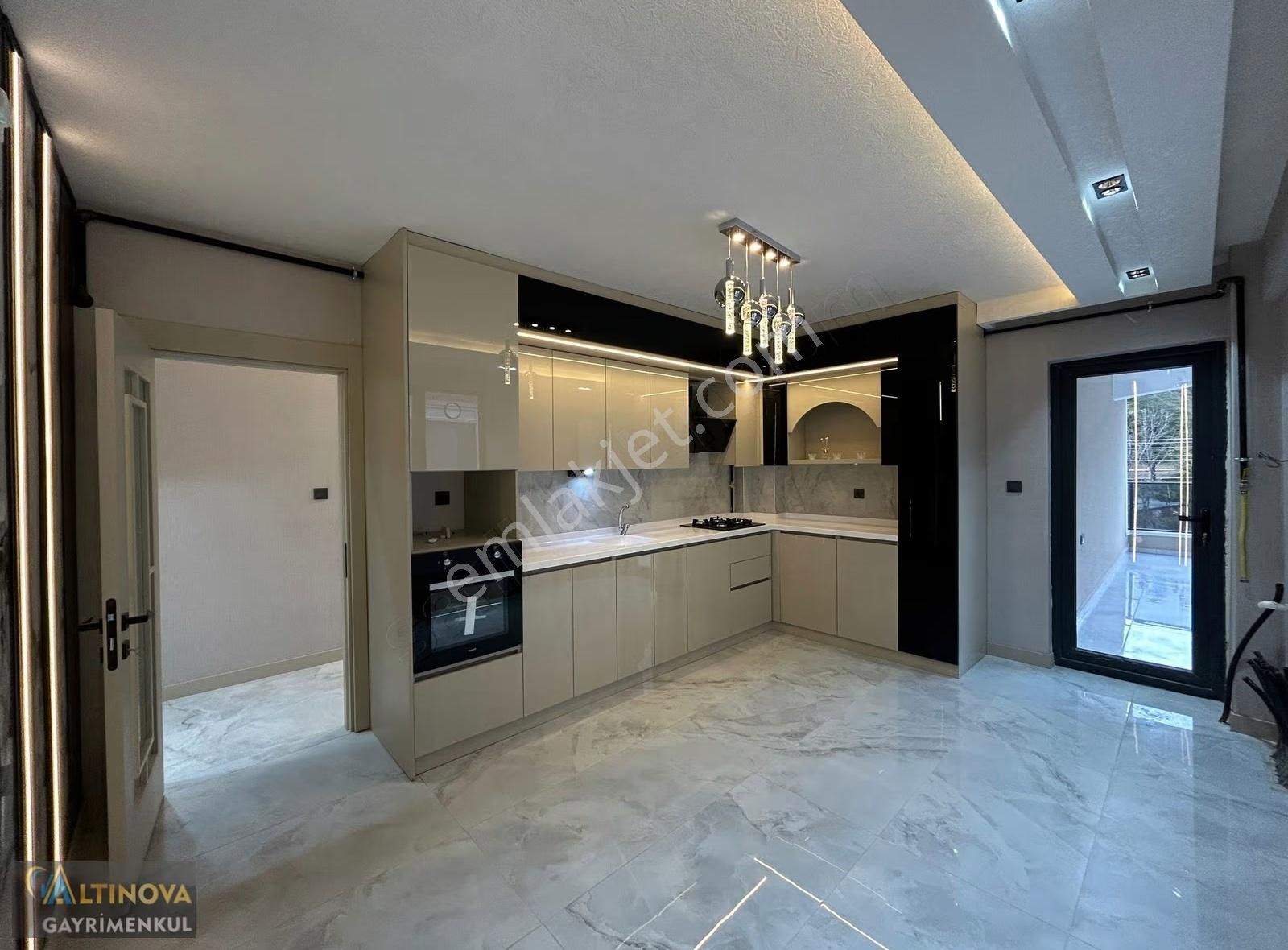 Keçiörenin En Geniş En Lüx Yapılı Emsalsiz 3+1 Dairesi Sizlerle