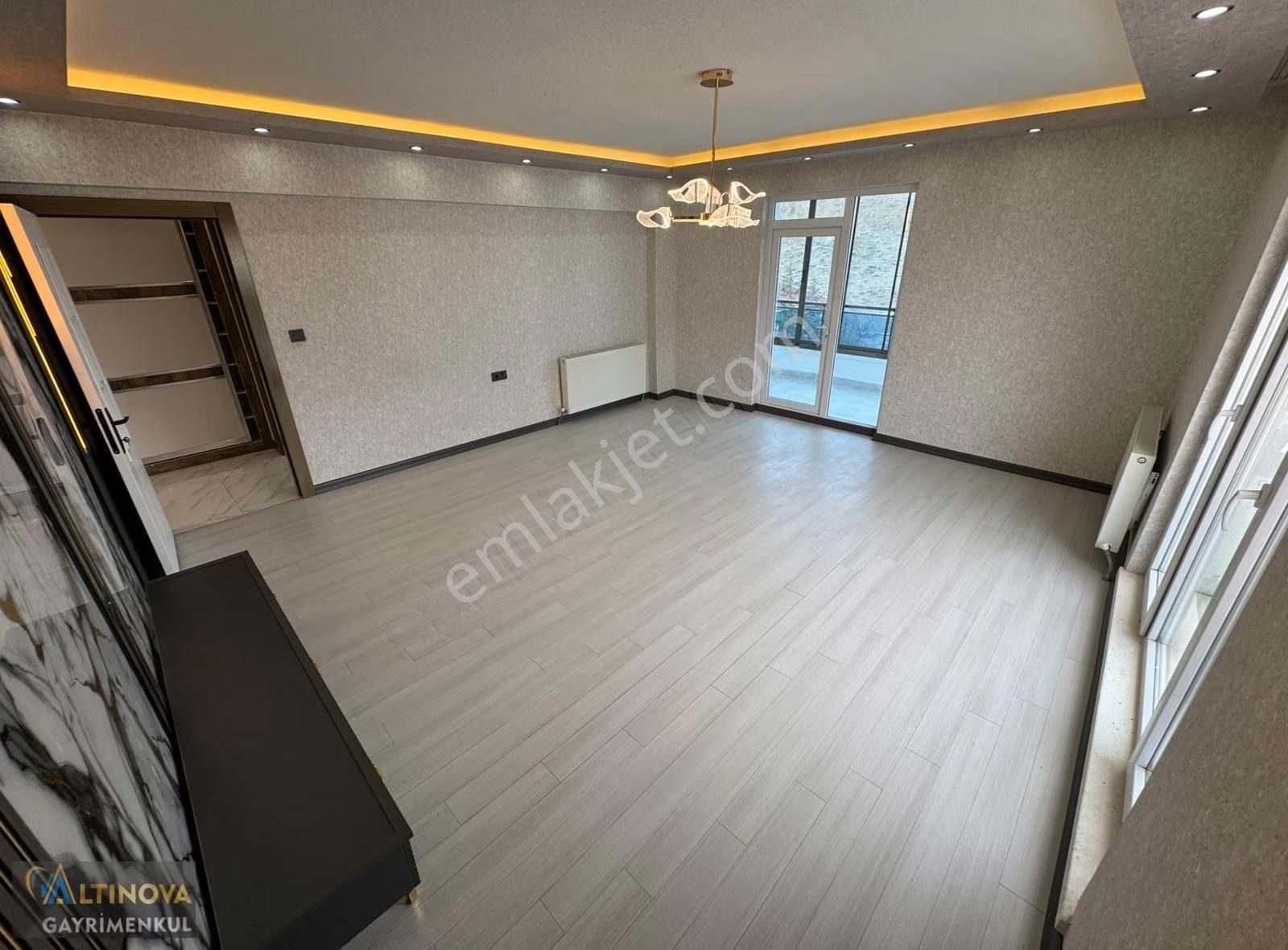 Keçiörende Geniş Daire Sevenlere Özel Full Yapılı Satılık 3+1 - Görsel 2