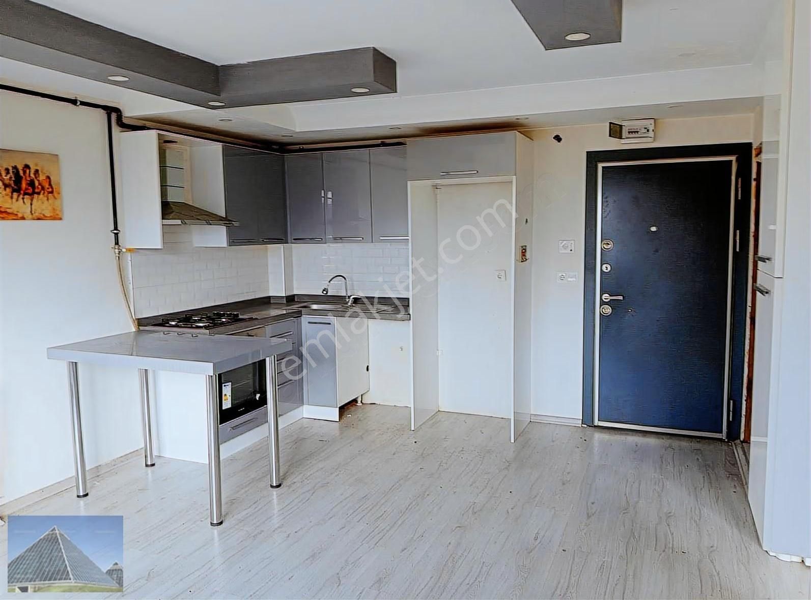 Alipaşa Mahallesi'nde Kiralık 1+1 Giriş Kat Daire - Görsel 4