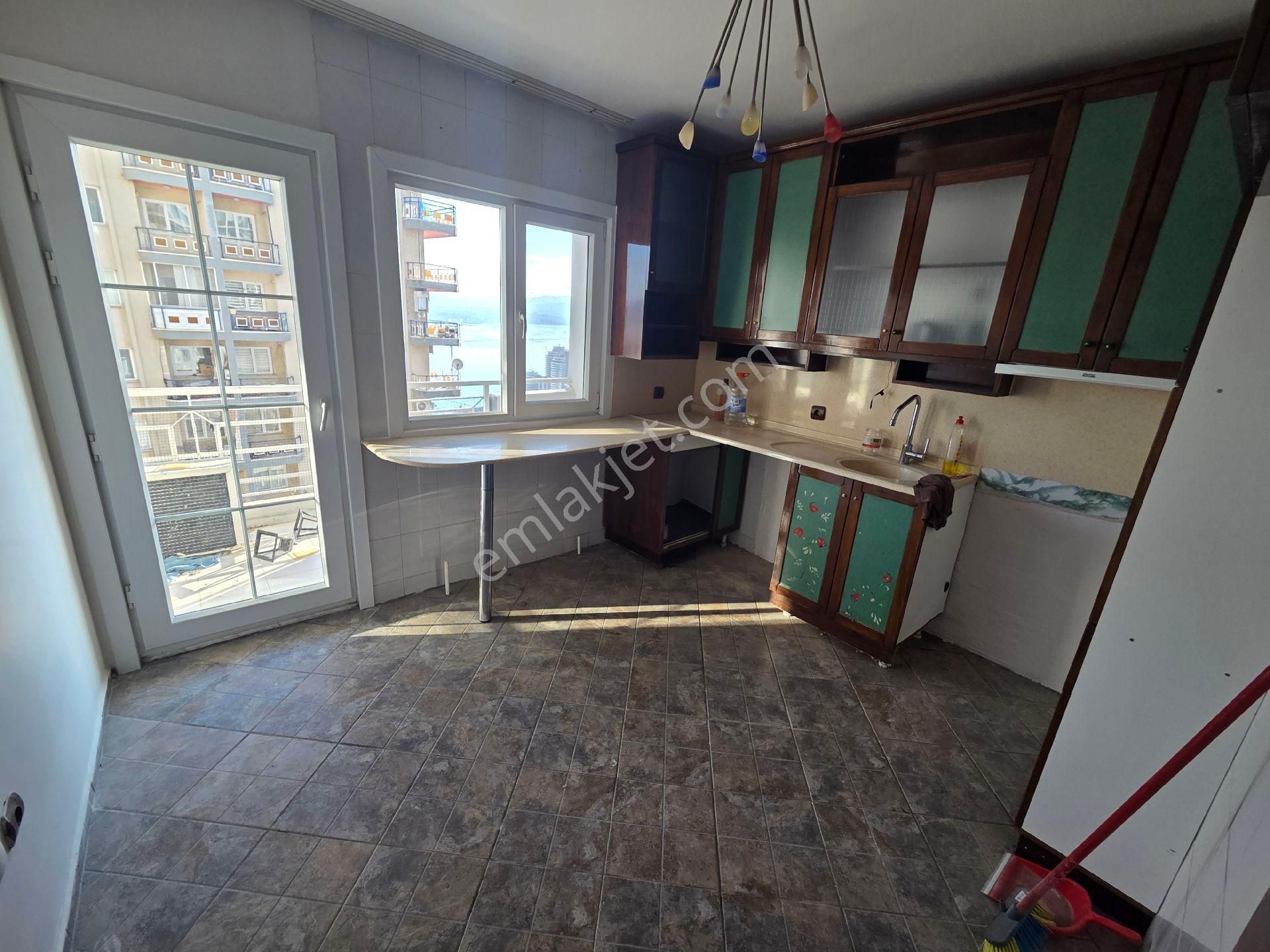 Bayraklı Yeşil Sitem Sitesinde Harika Bir Daire Sizleri Bekliyor - Görsel 22