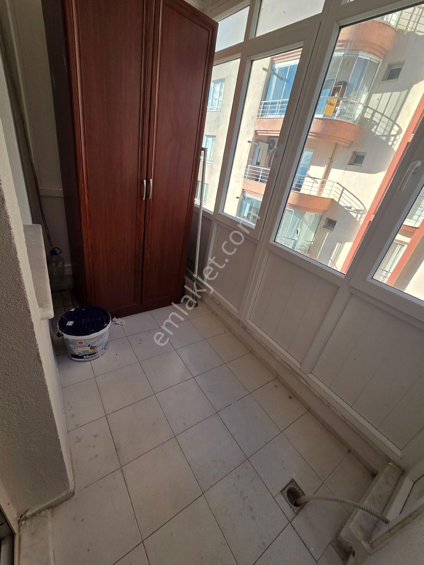 Bayraklı Yeşil Sitem Sitesinde Harika Bir Daire Sizleri Bekliyor - Görsel 16