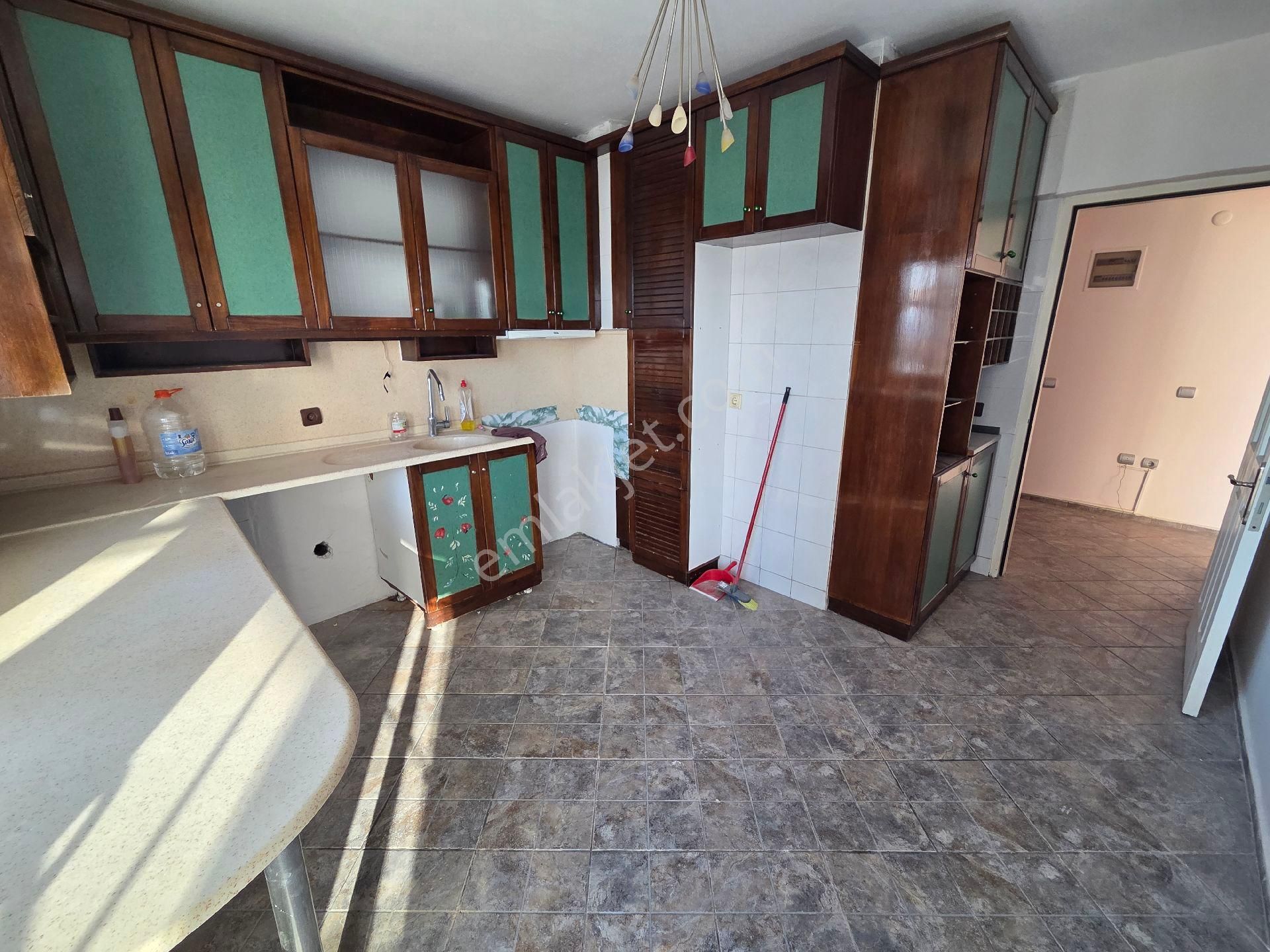 Bayraklı Yeşil Sitem Sitesinde Harika Bir Daire Sizleri Bekliyor - Görsel 21