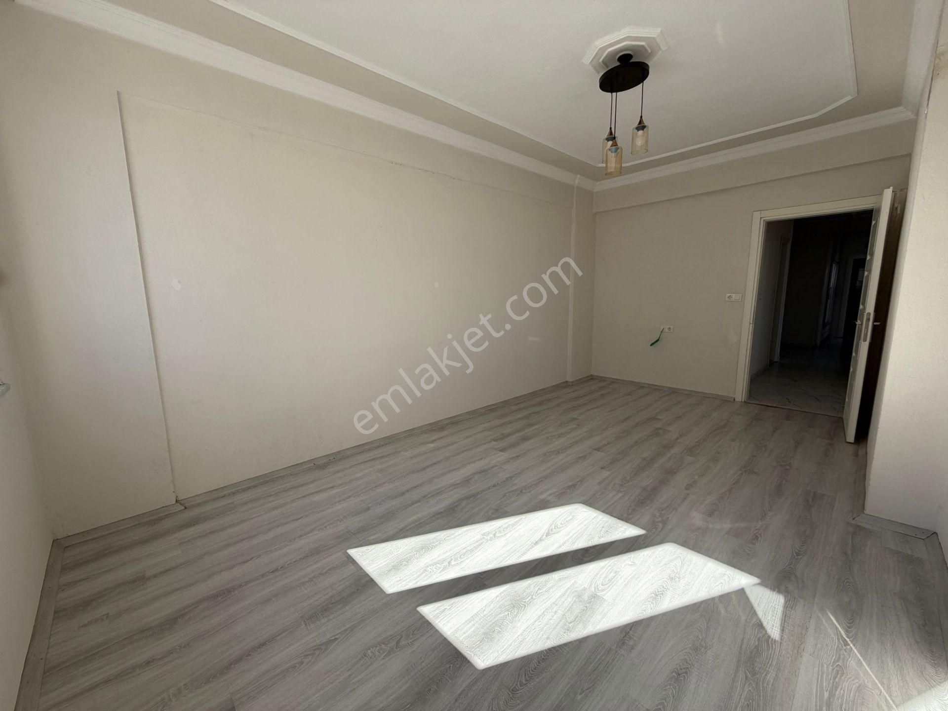 Cumhuriyet Mahallesinde 3+1 Kiralık Ferah Daire – Das Gayrimenkul - Görsel 13