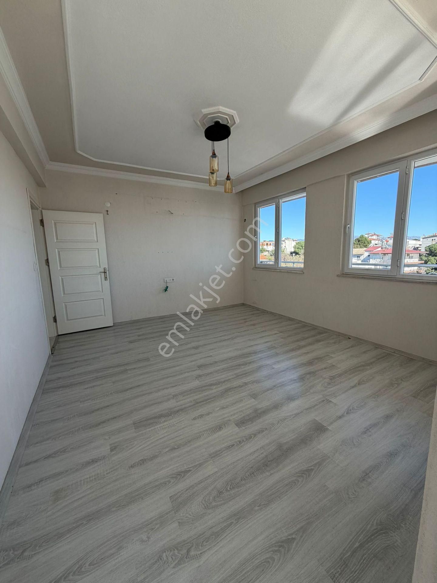 Cumhuriyet Mahallesinde 3+1 Kiralık Ferah Daire – Das Gayrimenkul - Görsel 5