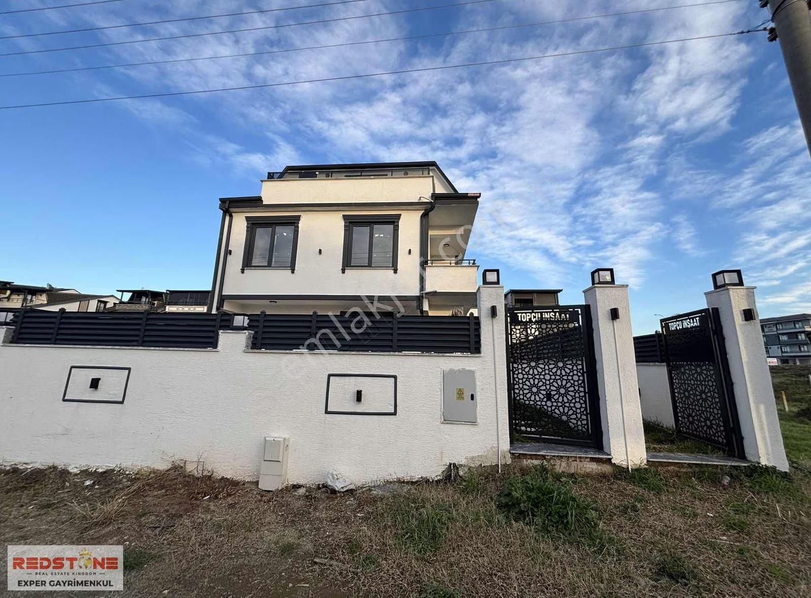 Alandere'de Denize Yakın Havuzlu Müstakil Lüx 3+1 Satılık Villa - Görsel 26