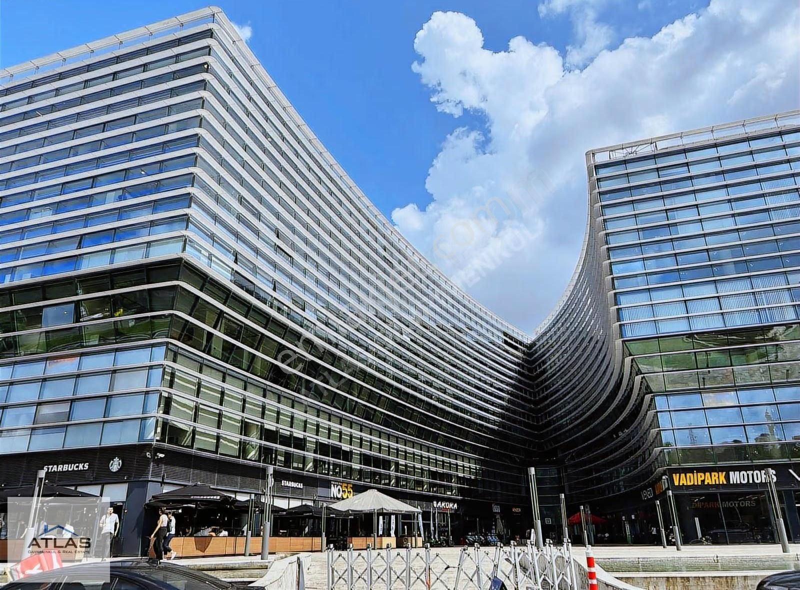 Premier Kampüs De 1+1 Mobilyalı Her Şey Dahil Lux Offıce 67m2