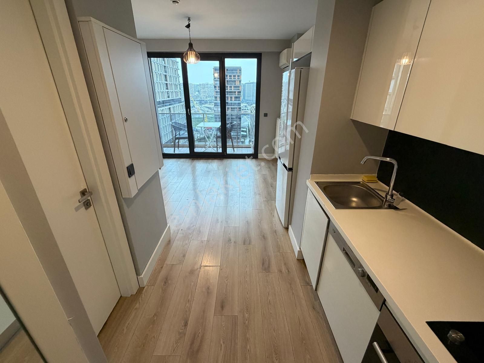 İstanbul House'dan Toya Moda'da Eşyalı Havuz Cepheli 1+0 Ara Kat - Görsel 14